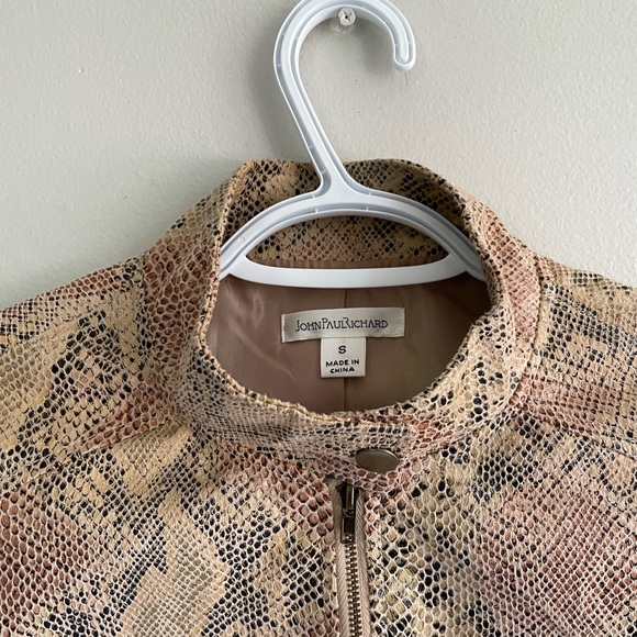 JOHNPAULRICHARD FAUX LEATHER SNAKESKIN MOTO JACKET BEIGE TAN RED BLACK NEUTRAL - Picture 3 of 9